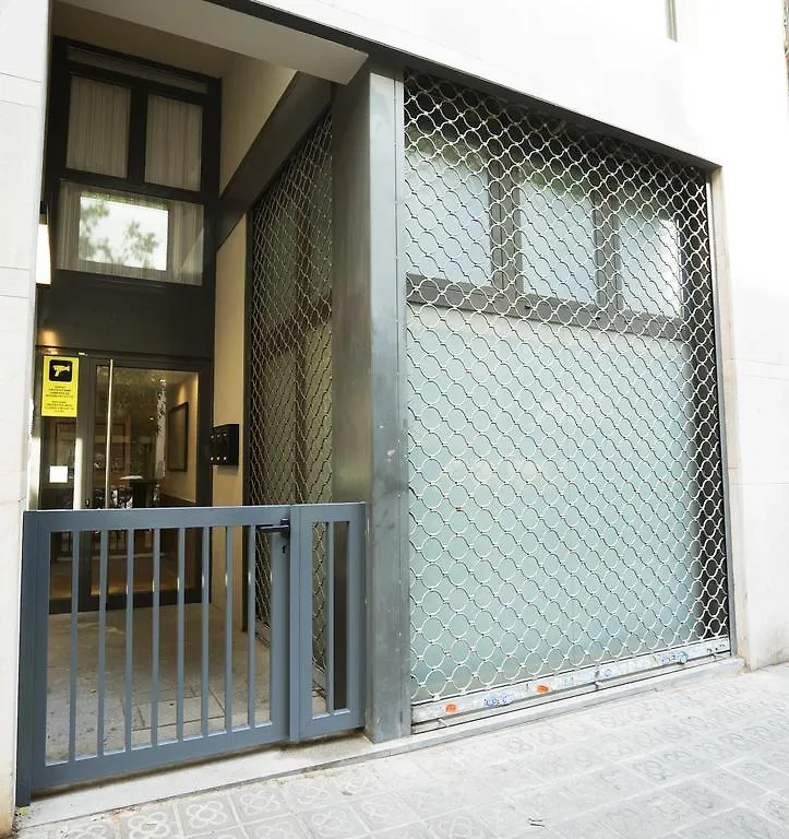Serennia Cest Apartamentos Arc De Triomf バルセロナ 0*,  スペイン