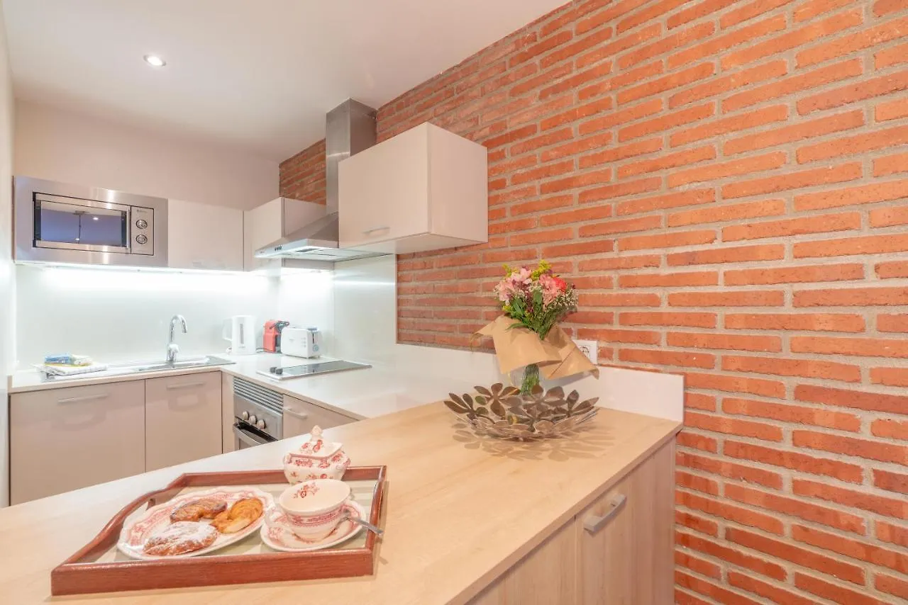 Apartment Serennia Cest Apartamentos Arc De Triomf Barcelona