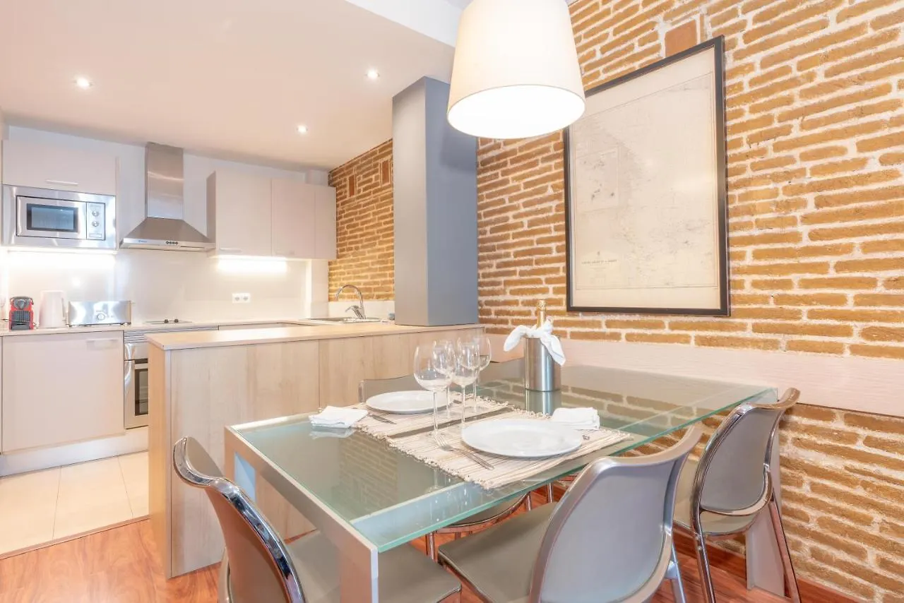 Serennia Cest Apartamentos Arc De Triomf location