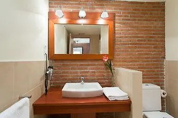 Serennia Cest Apartamentos Arc De Triomf Barcelona 0*,