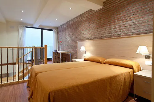 Serennia Cest Apartamentos Arc De Triomf Barcelona Apartment
