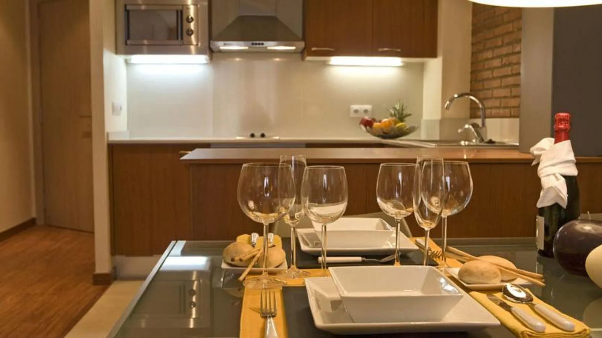 Serennia Cest Apartamentos Arc De Triomf Barcelona 0*,
