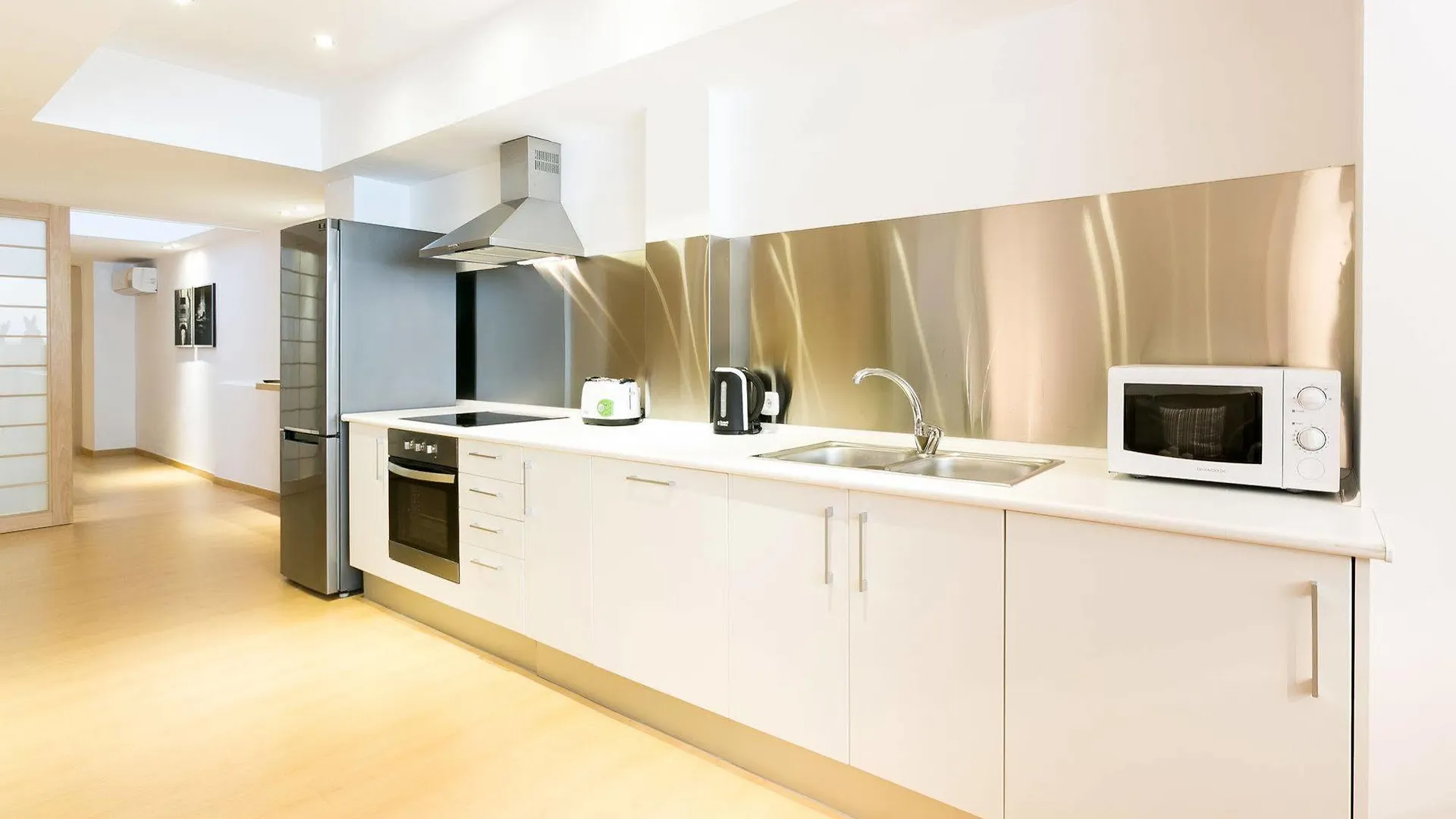 Serennia Cest Apartamentos Arc De Triomf Barcelona Apartment